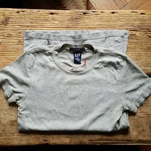 ❤Gap favorite grey tshirt xs 90cotton10poly